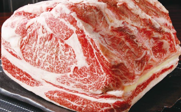 あなたが捌いた国産牛肉が全国の市場へ。食肉を扱うプロとしてスキルアップを！