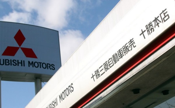 「車を買うだけ」を覆す空間を作っている、三菱自動車お客様満足度７年連続全国No.1のカーディーラーです。