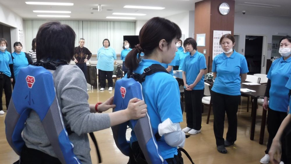 介護ロボット研修の様子